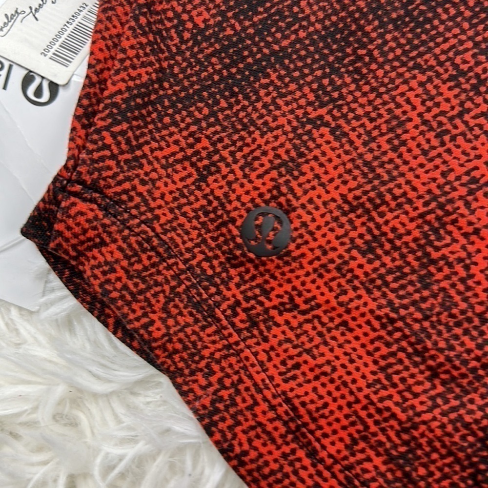 NWT Lululemon Lab Element Tee Pixel Red - Picture 5 of 6